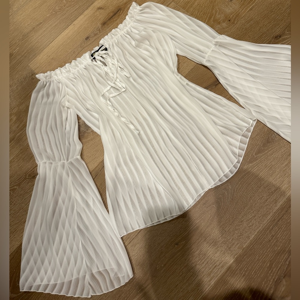 Andriaveti White Strapless Long Wide Sleeve Blouse